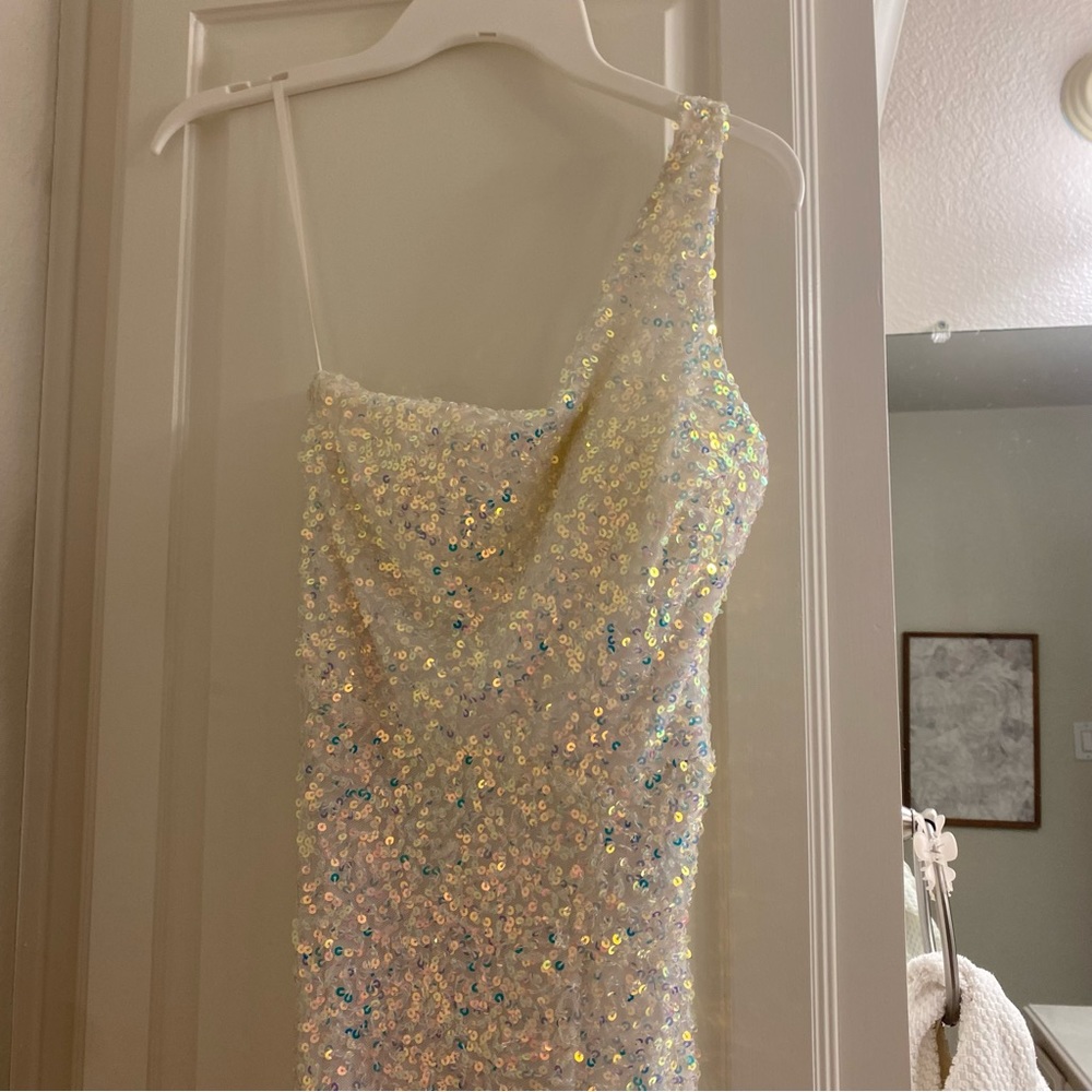 Prom Dress - Picture 2 of 5
